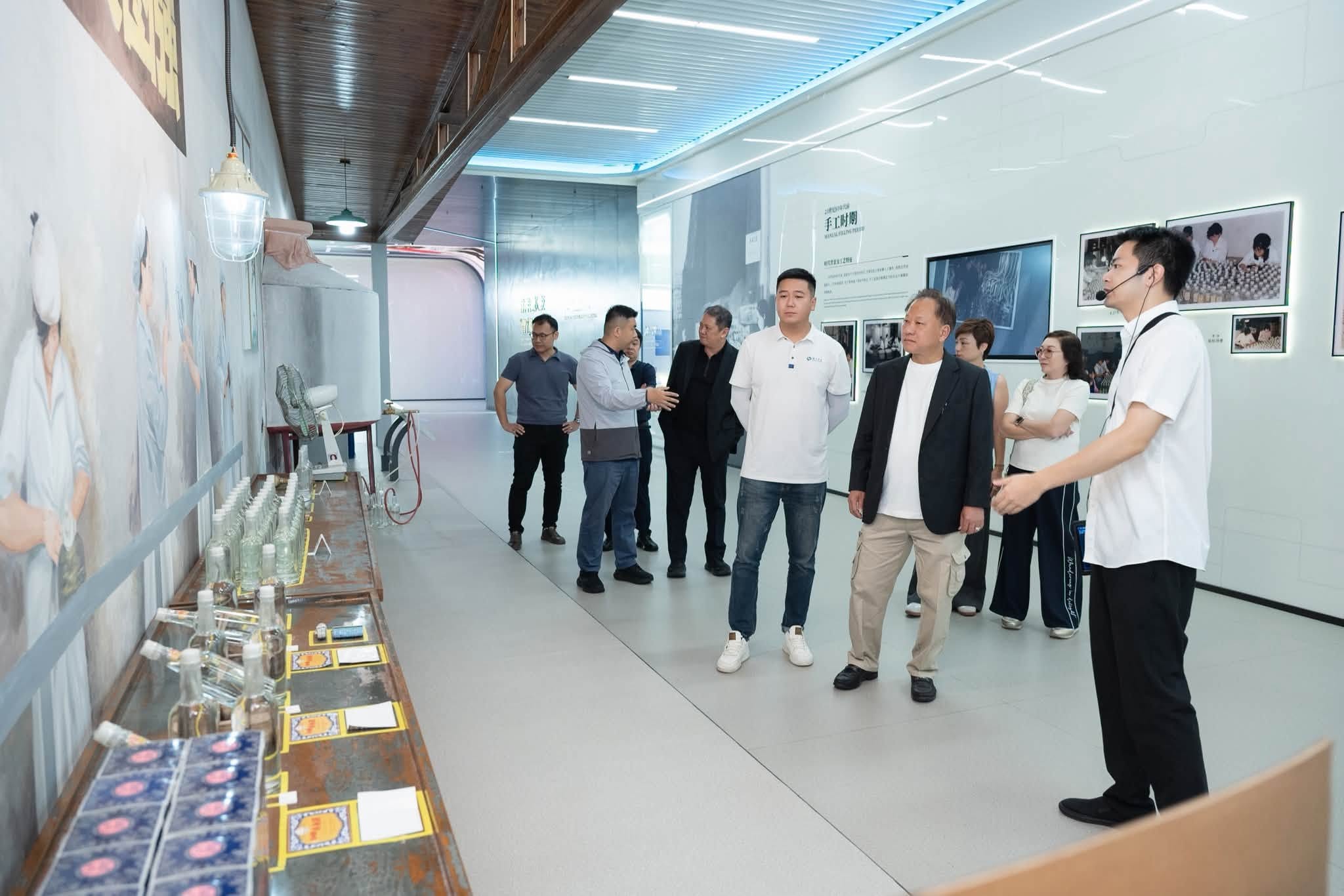 八邑会馆走访泸州老窖-搭建中新酒业合作桥梁11